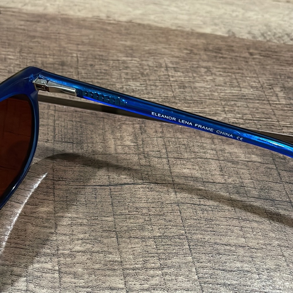 Sunglasses - Picture 5 of 8